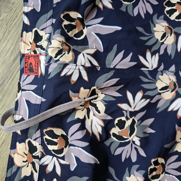 Maui Rippers Board Shirts Size 16 NWOT - Picture 6 of 6